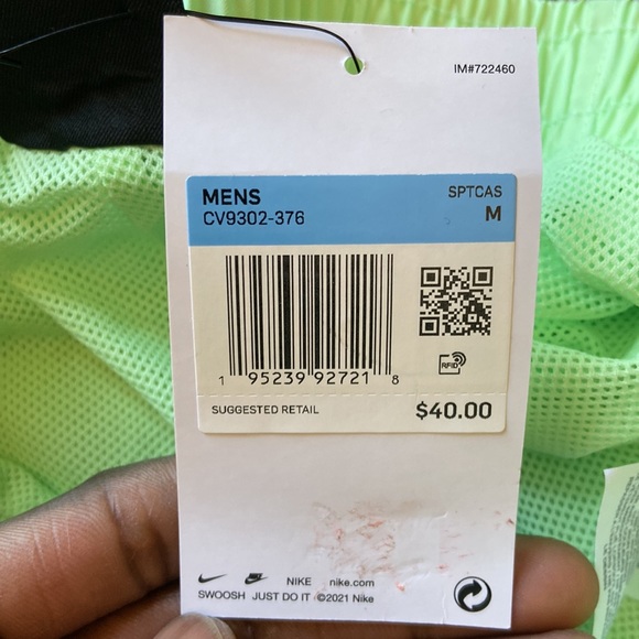 Mens Nike shorts. Medium. Standard fit - Picture 4 of 6